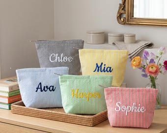 Custom Embroidered Seersucker Makeup Bag, Monogram Toiletry Pouch, Aesthetic Travel Cosmetic Bag, Bridal Party Gift for Women