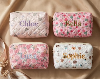 Personalized Embroidered Makeup Bag -Custom Name Makeup Bag for Women - Bag with Floral Design