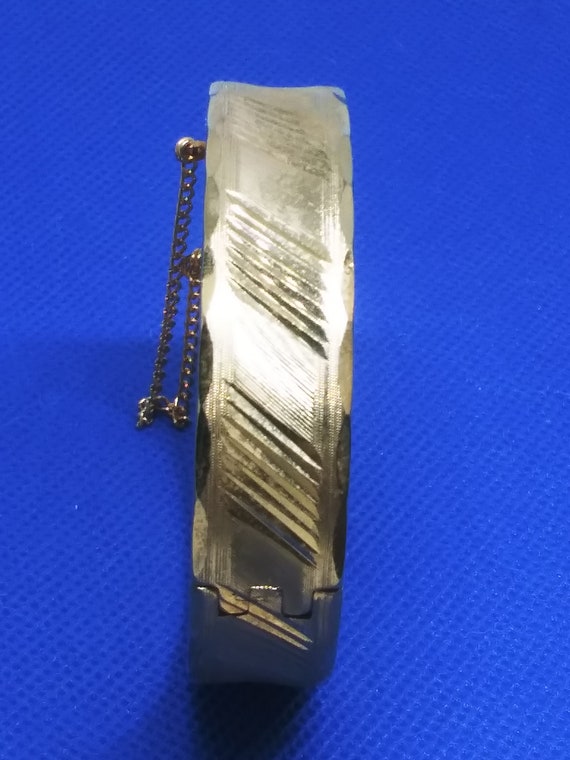 Vintage gold tone Pastelli bangle bracelet