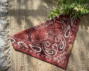 Garnet Red Distressed Rustic Western Paisley Dog Bandana|Over the Collar |Dog Mom Dad Gift|Vintage Rodeo Cowboy Style | Country Wedding