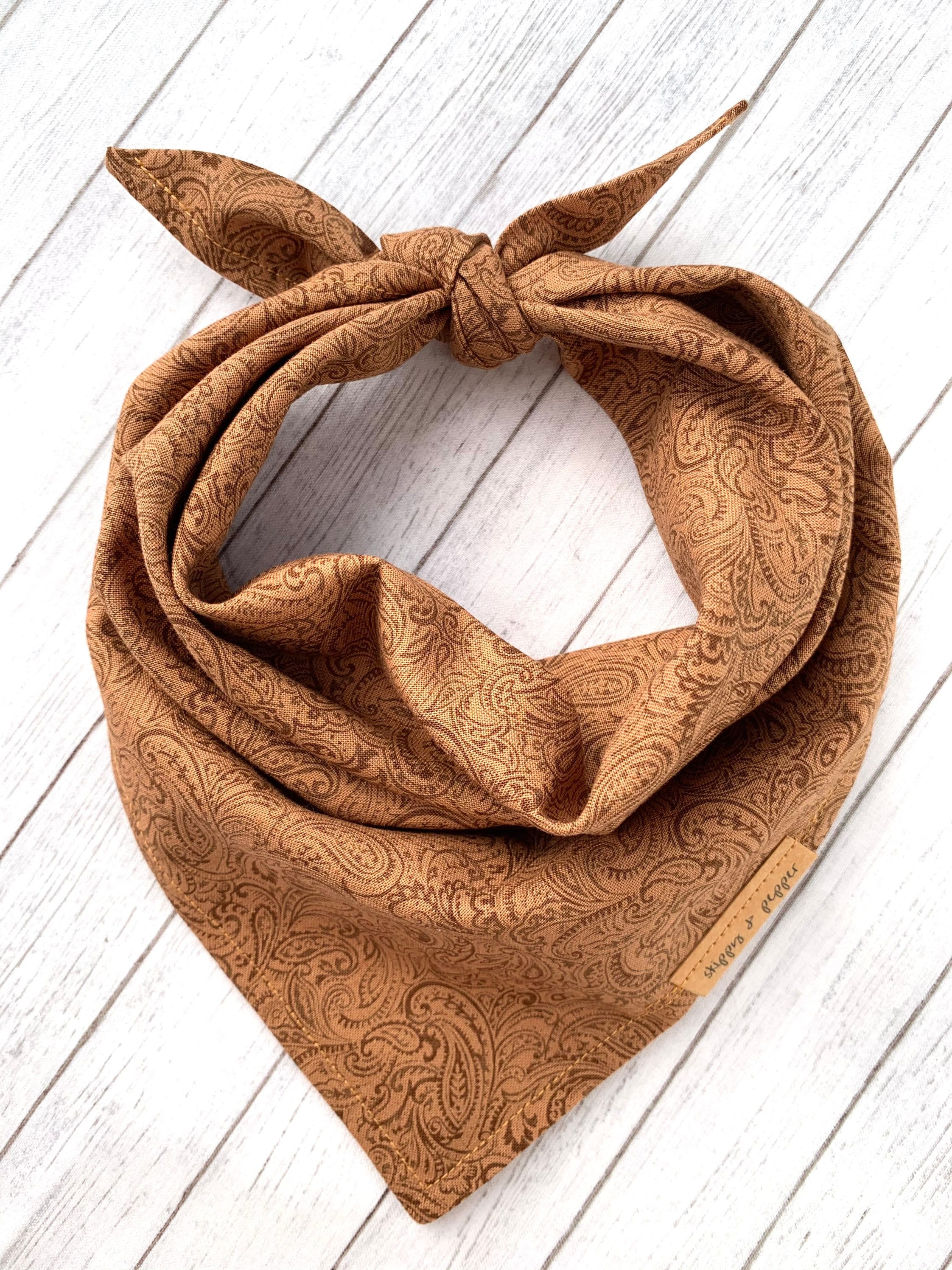 Foulard Oblong Western Wild Horse Creations - Motif Rayures - 15x40 - Polyester Soyeux - Neuf