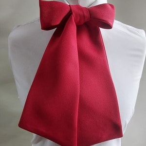 Pussey Bow Neck Tie