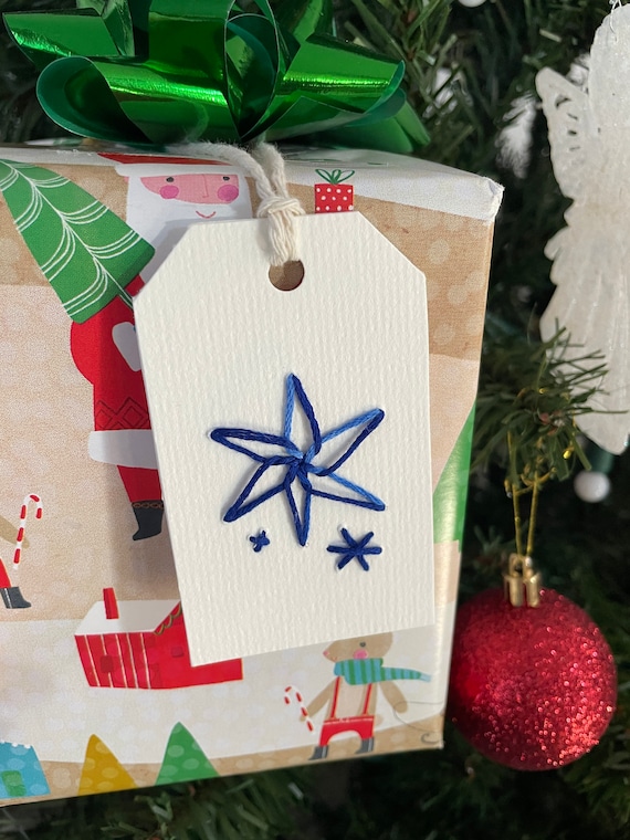 Christmas Gift Tags With String, Snowflake Embroidered Tags Handmade, Sewn  Gift Tags, Tags for Holidays, Embroidered Christmas Tags 