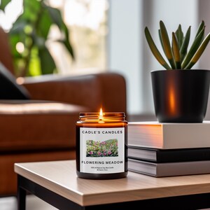 Flowering Meadow Soy Candle – Lavender Floral Scent with Wood Wick, Handmade Calm Candle, Relaxing Gift for Her or Home
