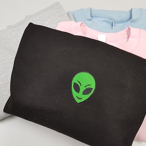 Alien sweatshirt, crewneck sweatshirt, Winter Sweatshirt, Embroidered Sweatshirt, Kid Sweatshirt, Unisex