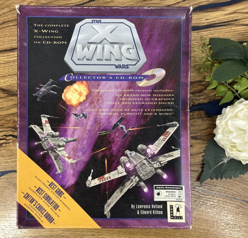 Juego para PC en CD-ROM de coleccionista de Star Wars X Wing en caja original con manuales imagen 1