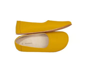 Handgefertigte Leder Ballerinas: Senffarben Boho Barfuß Schuhe