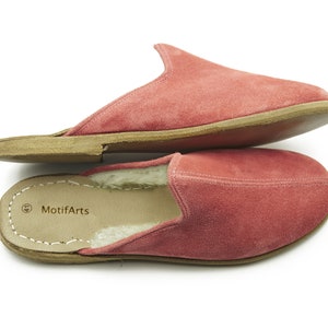 Men&#39;s Pink Color Shearling Slippers , Trendy Slip-Ons , Handmade Leather Slip-Ons , Organic Slippers , Zero Drop Sole Slippers
