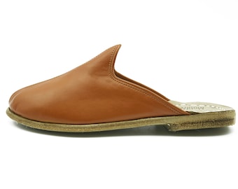 Tan Leather Yemeni Slippers: Handmade Organic Slip-Ons