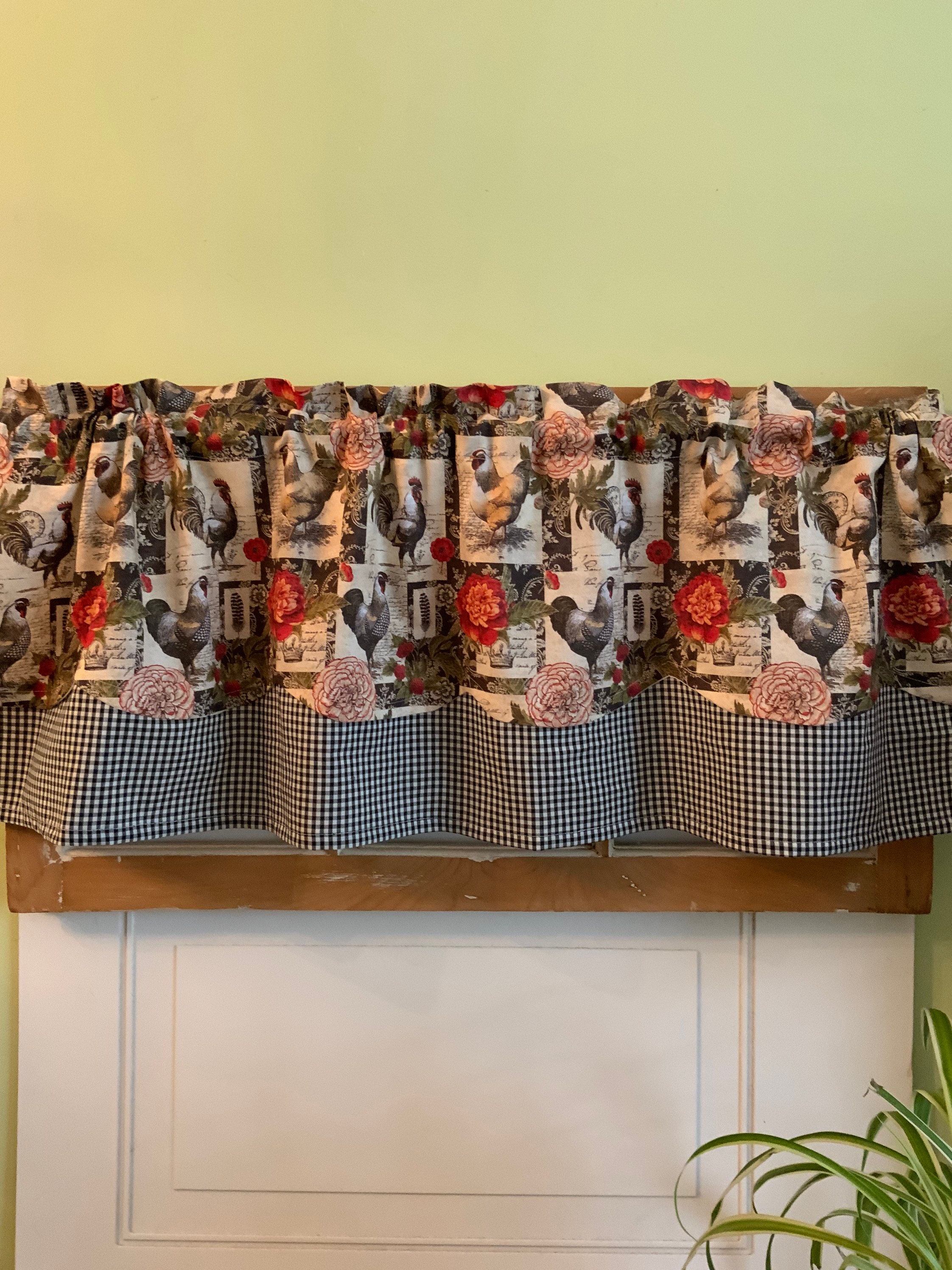 French country roosters valance Black and white checkered bottom. French country roosters valance Black and white checkered bottom.