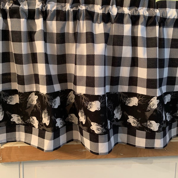 Halloween valance,black white plaid valance