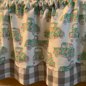 Trucks and flowers Spring,summer scalloped valance