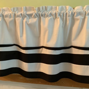 Black tuxedo valance. Black /white scalloped valance