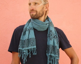 Fine blue cotton scarf printed by hand. Hand printed with block print. Multipurpose scarf. Scarf with ethnic borders. Unisex.  SUAYART.