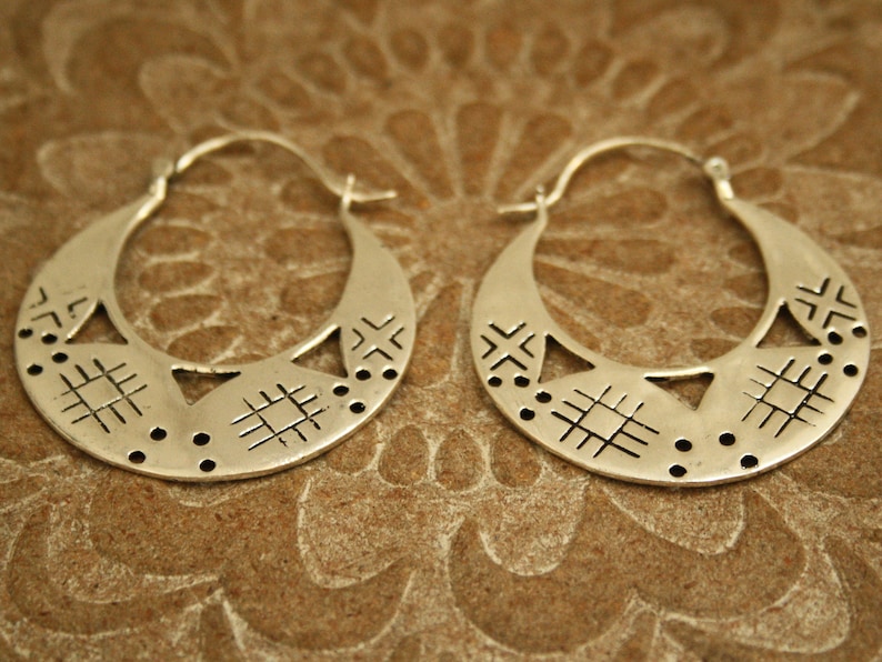 Silver tribal hoop earrings. Earrings for bohemian women.