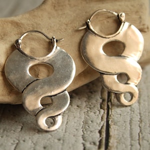 Silver Hoop Earrings in African Style. Handmade Tribal Jewelry. Infinity Design. Silver Coiled Snake. SUAYART.
