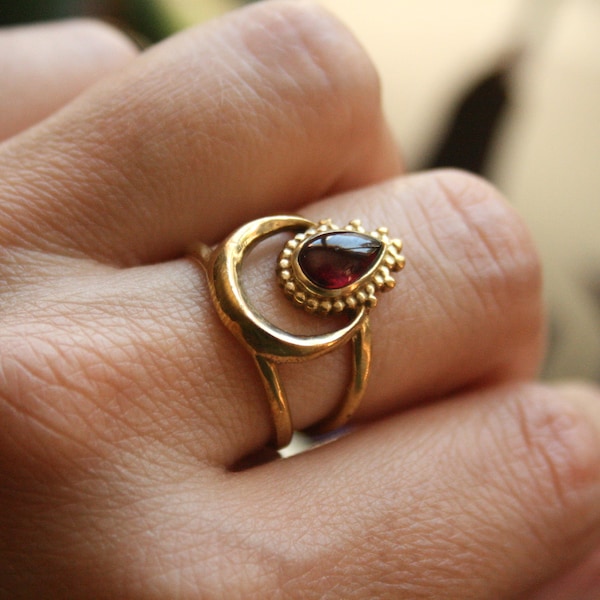 Crescent moon ring with garnet stone. Adjustable brass ring. Gothic ring with garnet stone. Golden witch ring. Mystical jewelry.  SUAYART.