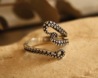 Anillo Tentáculos de Pulpo de Plata – Anillo Ajustable Unisex | Joyería Marinera, Estilo Pirata | Para Hombre y Mujer – SUAYART