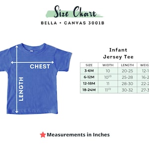 Puede incluir: Tabla de tallas para camisetas de punto para beb&eacute;s. La tabla muestra las tallas de 3 a 6 meses a 18 a 24 meses con las medidas de ancho de pecho, longitud y peso correspondientes en pulgadas.