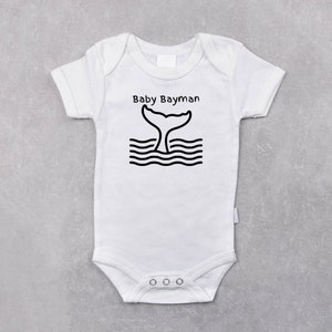 Wal Baby Strampelanzug, Newfie Landkarte, Newfie Karte Babyshirt, Neufundland Karte, Babyfotografie Requisite, personalisierter Baby Body