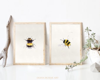 Set of 2 bumblebee prints, bee drawing wall art, gift for bee lover, modern insect art, bumble bee posters, bumblebee illustration poster