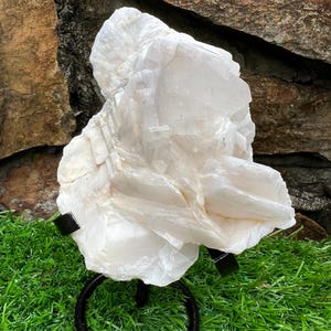 Uv Reactive White Bladed Calcite Specimen
