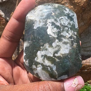 Colorful Moss Agate Palm Stone