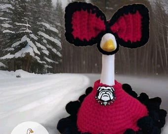 Desk Goose 7-9 inch crocheted UGA Themed Outfit