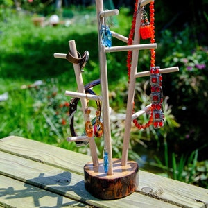 Wooden jewelry holder with three branches image 2