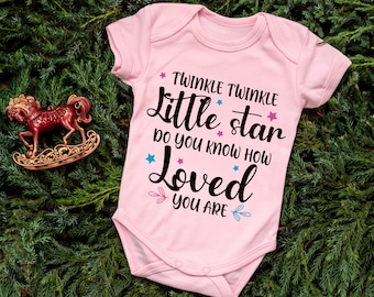 Twinkle Twinkle Little Star SVG File pronto per il laser Fai da te Bellissimo arredo per la cameretta del bambino Regalo per baby shower, rivelazione del sesso Svg, annuncio di gravidanza Svg