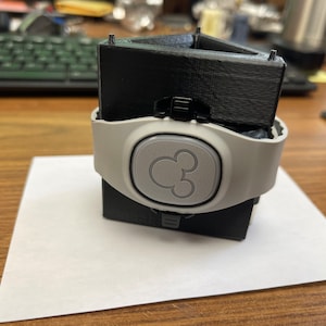 Magic Band Charging Stand