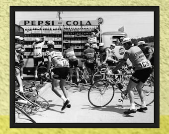 Giro d'Italia, Pepsi Truck Raid - Cycling Photograph Print