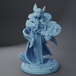 Vanir the Harvest Goddess / Tabletop Model / Miniature Figurine | Twin Goddess Minis