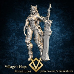 Lion-Girl Barbarian with Great Sword / Tabletop Model / Miniature Figruine | Village&#39;s Hope Miniatures