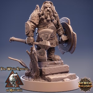 High Thane Ragnar Stoner / Dwarf Miniature / Tabletop Model | Daybreak Miniatures