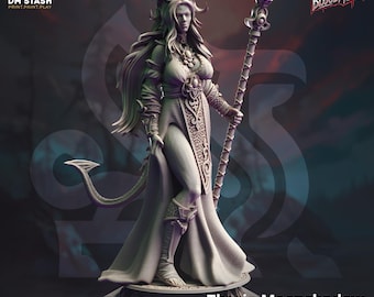 Tharia Moonshadow the Cleric of Glanbeli / Tabletop Model / Miniature Figurine | DM Stash