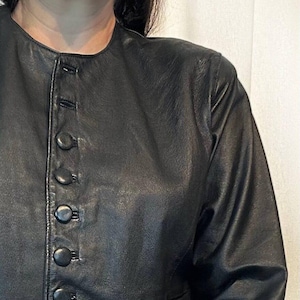 Veste courte en cuir noire vintage – Veste courte en cuir pour femme