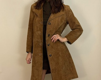 Trench-coat en daim marron vintage – Veste mi-longue en cuir véritable pour femme | Vêtements d'extérieur inspirés des années 70 | Mode automne-hiver