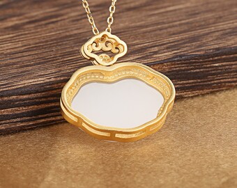 jade necklace