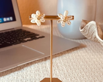 earring