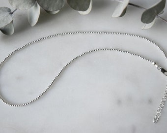 Collier de perles minimaliste en argent sterling, collier superposé, collier AURORA