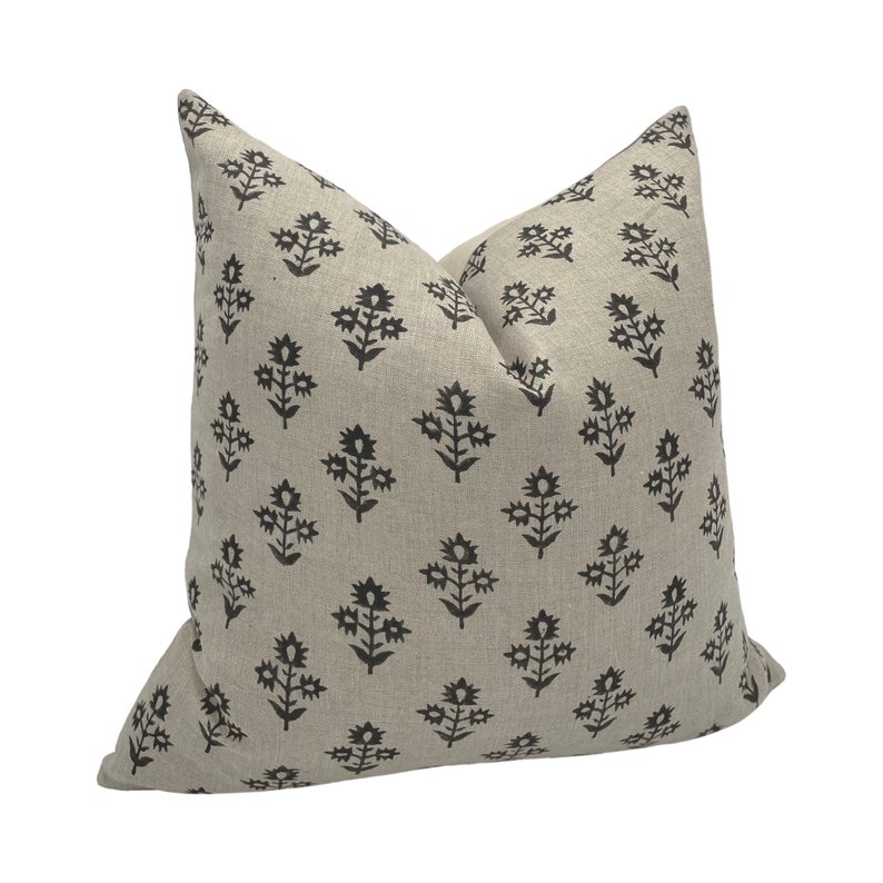 CountryRoadTextiles Owen Linen Pillow Cover - Thumbnail 2