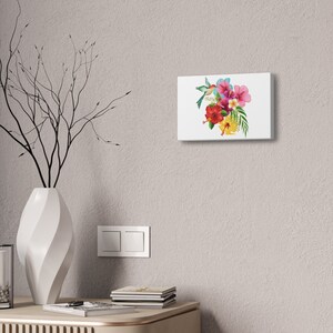 Bellissima composizione di ibisco con un colibrì colorato su tela tesa, 1,5&#39;&#39;