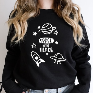L’espace est l’endroit SVG, Cute Outer Space SVG, Space Shuttle Svg, Space Cut Files for Cricut, Astronomy Svg, Planet and Stars Silhouette Svg