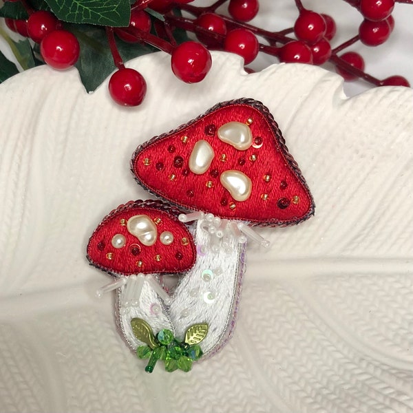 Handmade Mushroom Brooch-Embroidery Needlework Gift from Daughter, Crochet Flower Market Mushroom Brooch-Mothers Day Gift for Mom