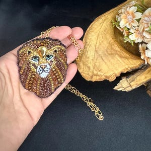Handmade Embroidered Lion Brooch: Artisan Animal Pin