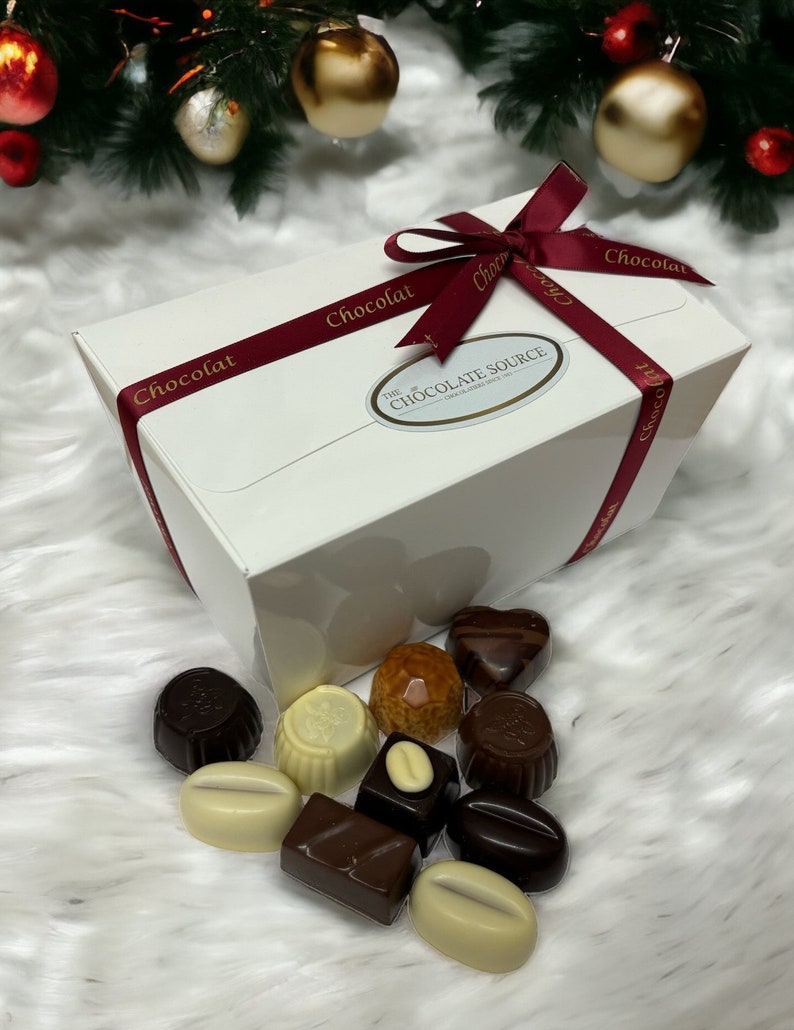 Diabetic Belgian Chocolates in White Gift Box 185g 16-17 individual chocolates by The Chocolate Source image 1