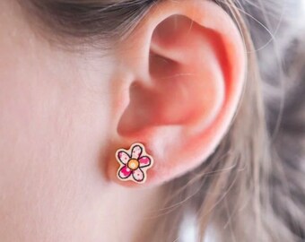 Birkensperrholz Blumen Ohrstecker: Hypoallergen Edelstahl