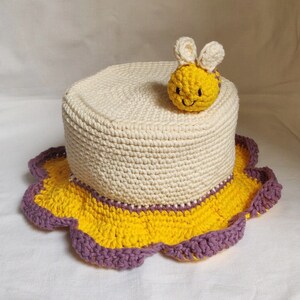 Le Fleur Flower Bucket Hat Crochet Pattern image 4