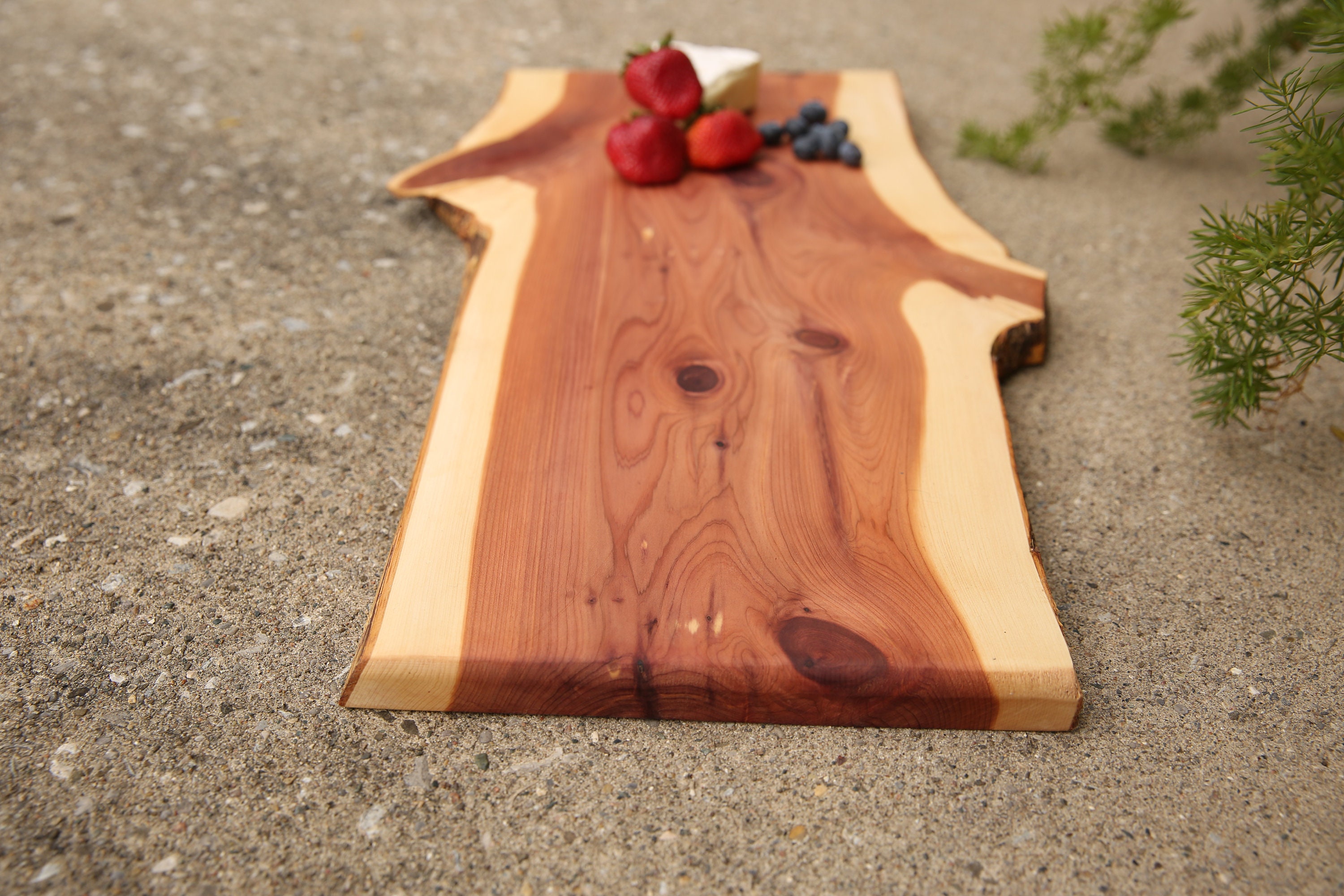Live Edge Red Cedar Charcuterie Board/ Serving Tray/ Cutting Etsy